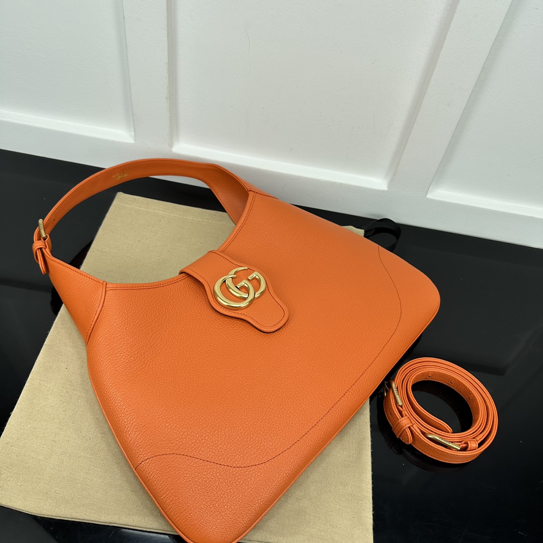 Gucci Hobo Bags